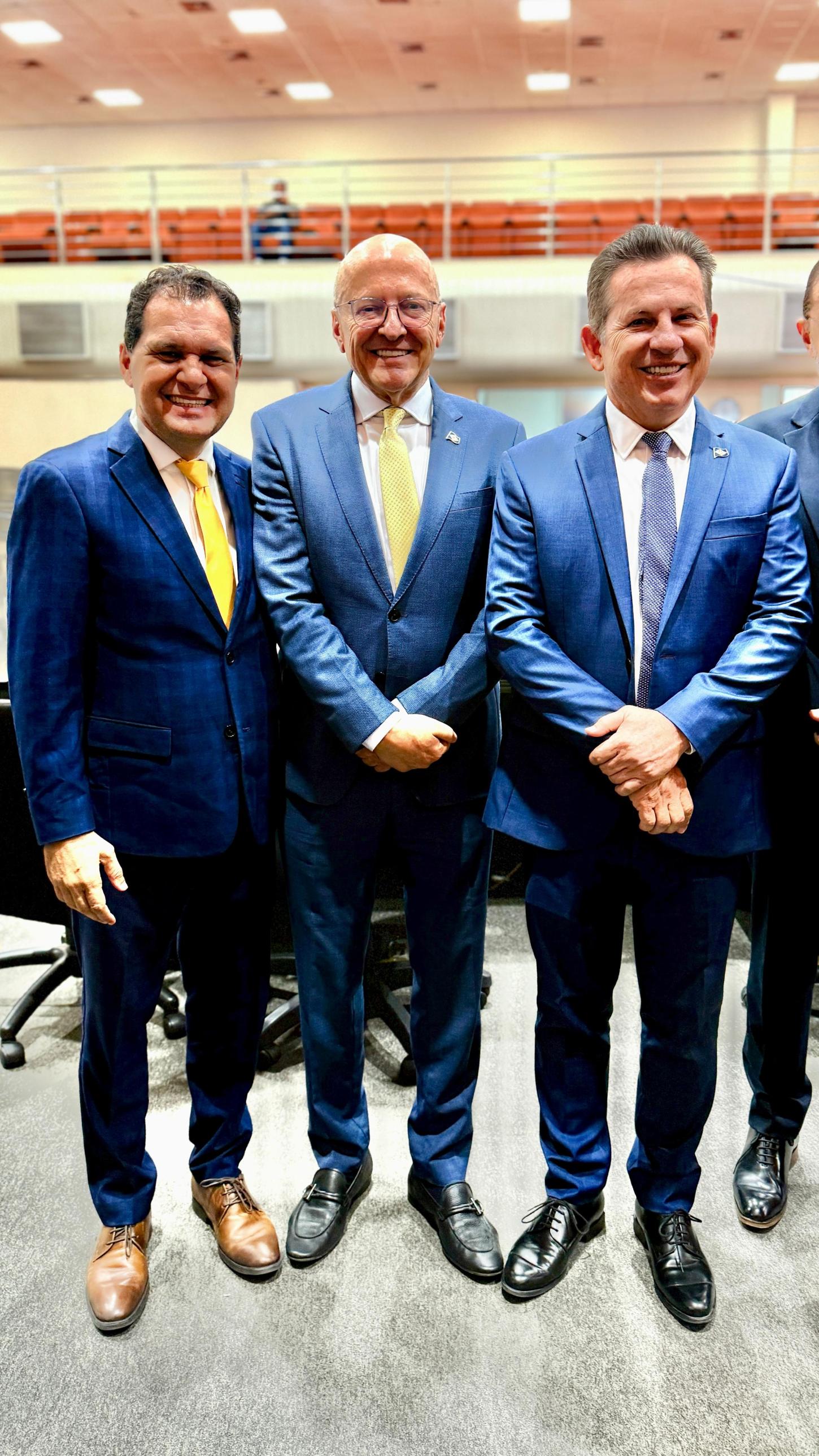 Chico Guarnieri articula visita de Mauro Mendes e Pivetta e garante pacote de obras para Barra do Bugres